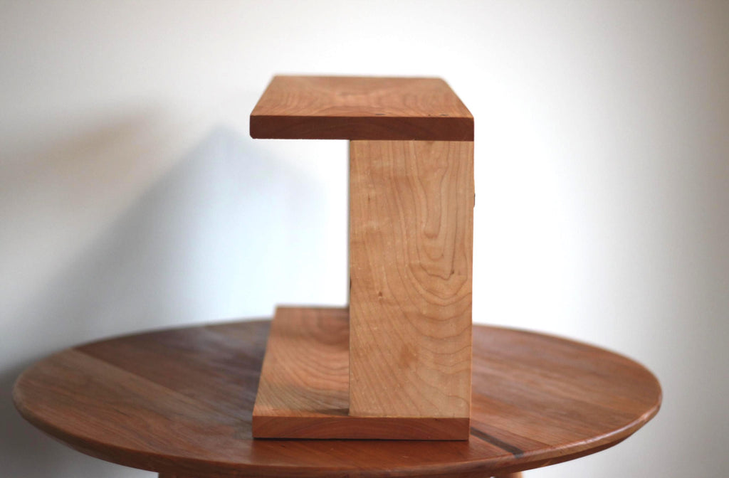 Floating Vortex Shelf
