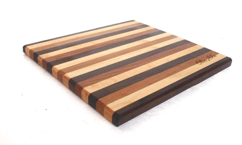 Simple Square Cheese Board – Handcrafted Cutting Board for Charcuterie and Serving